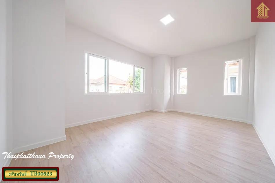 เดอะ เซนโทร วัชรพล (The Centro Watcharapol) 8