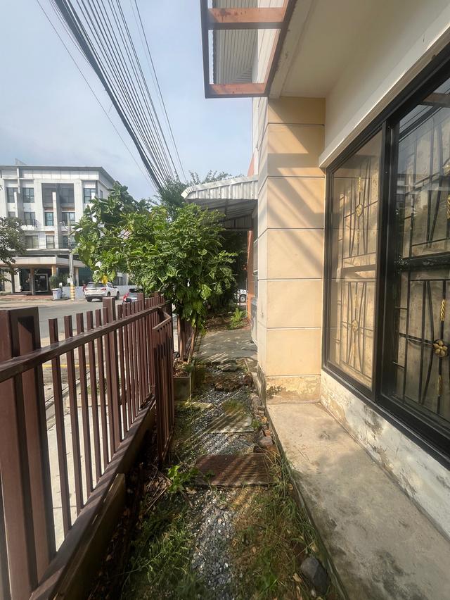 ขายบ้านทาวน์เฮ้าส์หลังริม หมู่บ้านดิเอ็นเทอร์ ใกล้นิคมอัญธานี (เจมโมโพลิส) กาญจนาภิเษก39 /ซอยกิ่งแก้ว25/1 5