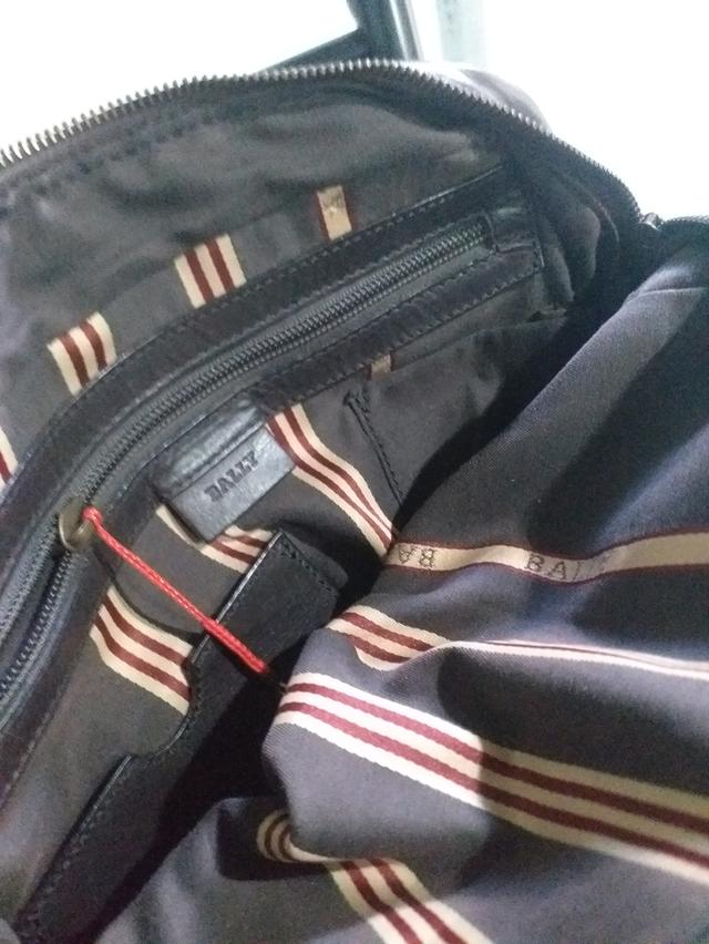 กระเป๋าสะพาย bally สีน้ำตาลมือสอง 8