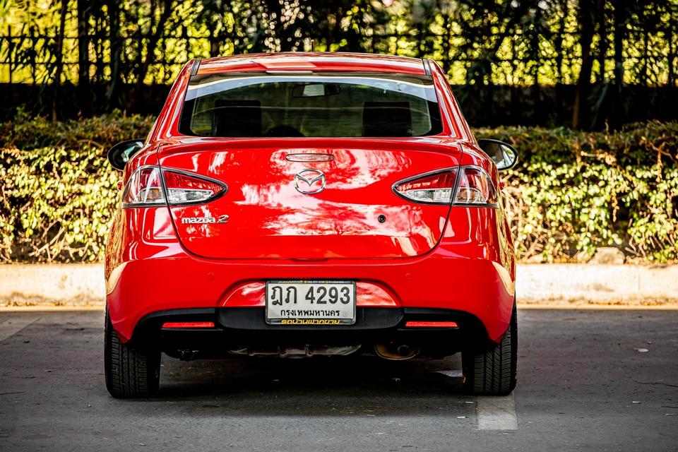 Mazda 2 1.5 Groove Sedan ปี 2010 สีแดง มืเดียวป้ายแดง เกียร์ออโต้ 8