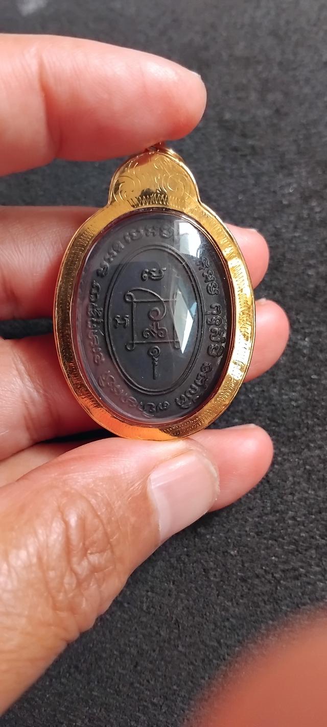 พระบ้านเก็บเก่า หลวงพ่อแดงสามชายเหลี่ยมทอง