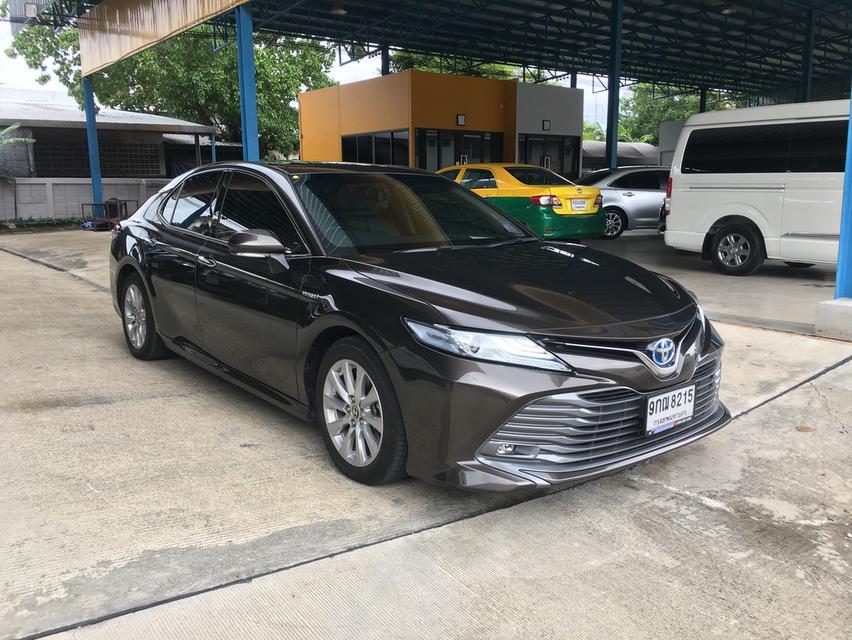 Camry 2.5 HV 2019 รถสวยเดิมๆ ไมล์น้อย