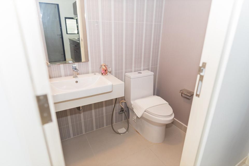 ขาย / เช่า ทาวน์โฮม หลังมุม  Indy 5 Bangna Km.7 โซนส่วนตัว พร้อมเข้าอยู่ 9