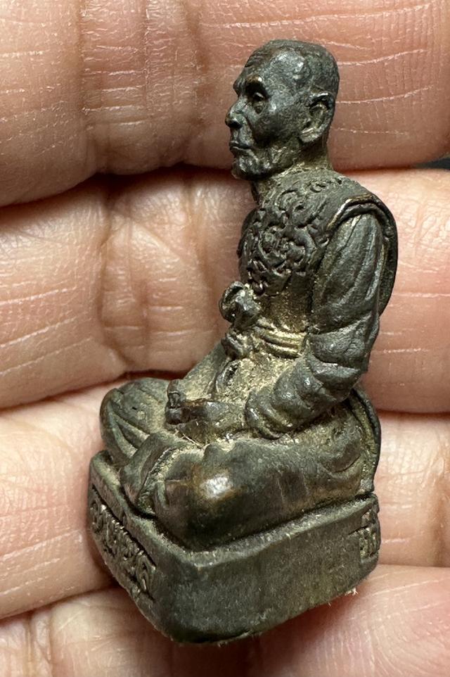 รูปหล่อล.พ.พูล วัดไผ่ล้อม รูปที่ 5