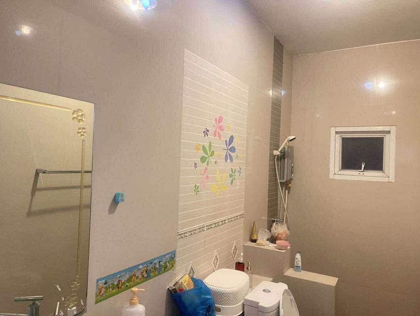 #ขายบ้านในเมืองลำปาง บ้านเดี่ยว 2 ชั้น หลังใหญ่ สร้างเกือบเต็มพื้นที่ดิน 81 ตรง.วา ใกล้ตลาดใกล้สิ่งอำนวยความสะดวกมากมาย ใกล้สนามบิน เดินทางสะดวก สวยดี 12