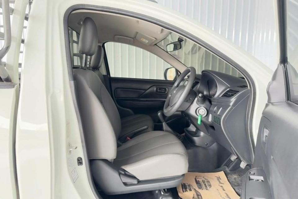 Mitsubishi Triton 2.5 GL Single Cab ดีเซล เกียร์ธรรมดา ปี2022 9