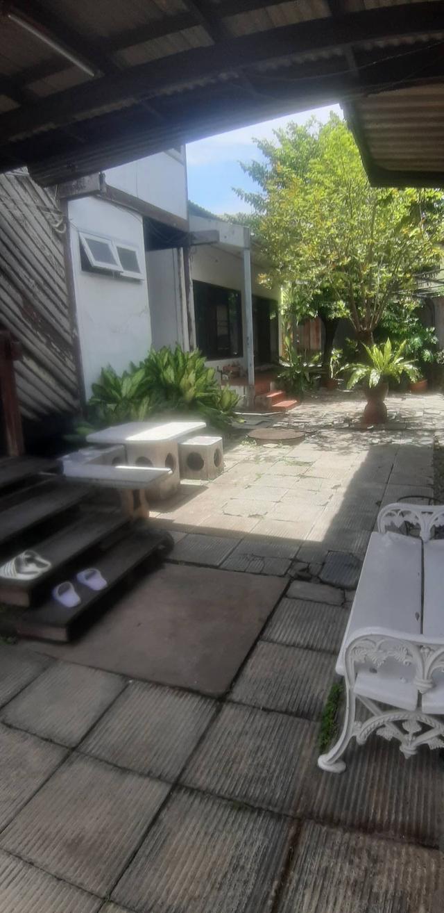 ขายด่วน! ที่ดินพร้อมบ้าน 180.8 ตร.วา ใกล้ MRT 4