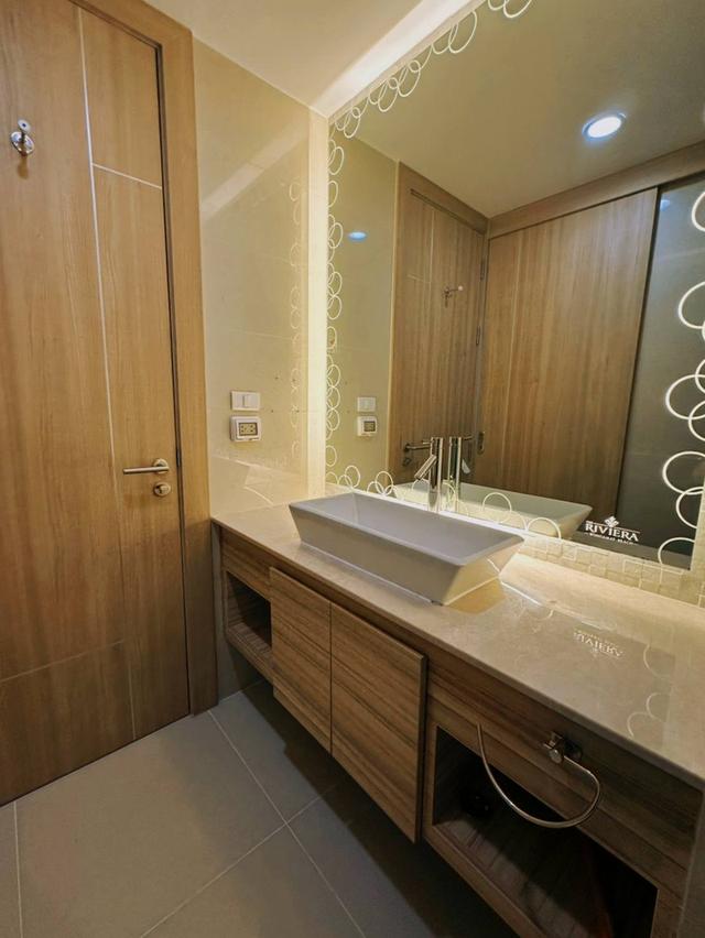 Beachfront Riviera Wongamat Pattaya 3.25 million 14