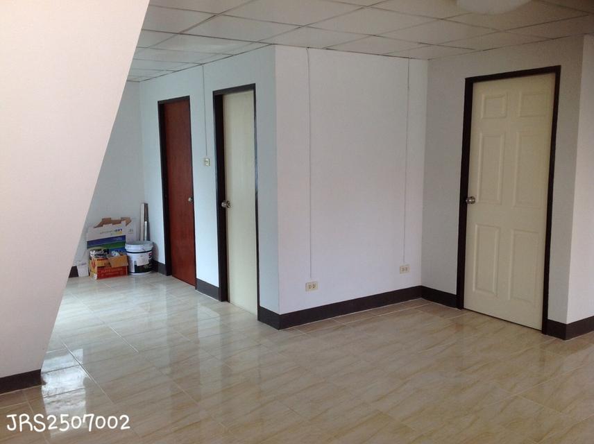 ขายบ้าน 2 ชั้น 3 ห้องนอน 2 ห้องน้ำ 4