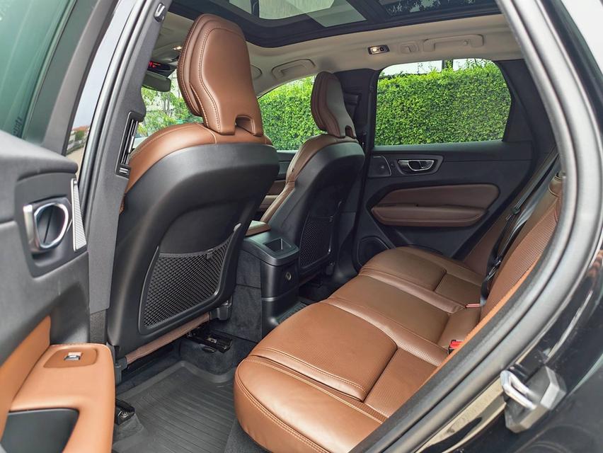 ทุกชีวิตปลอดภัยใน Volvo 31,xxx km!! มือเดียว Top Inscription น้องๆป้ายแดงครับ 😁😁 New Arrival!!♥️ Volvo XC 60 2.0 Inscription 2020 Top รูปที่ 19