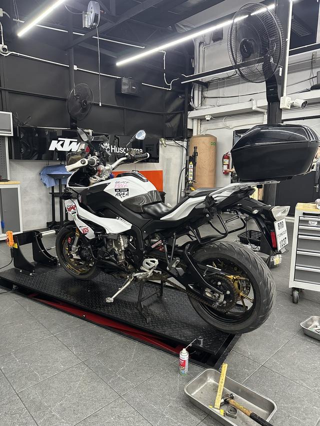BMW S1000XR 2016 | 50,000 KM | Akrapovic Full Titanium | ของแต่งเต็ม | 325,000 บาท รูปที่ 4