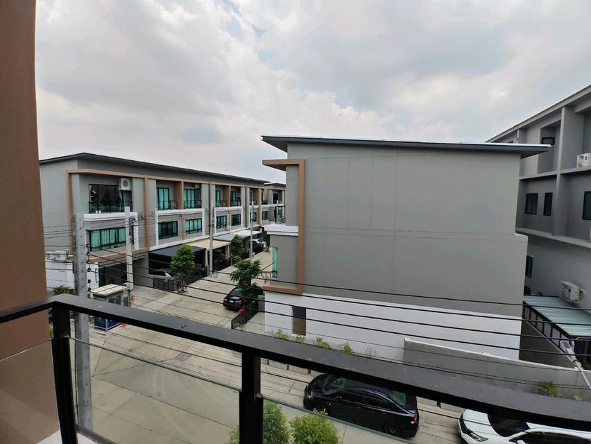 🏡⭐ ให้เช่าด่วน! ทาวน์โฮม 3 ชั้น Premium Place พหลโยธิน-รามอินทรา (ถ.เทพรักษ์) 4 นอน 3 น้ำ 220 ตร.ม. ใกล้ BTS สายหยุด 🚆 13