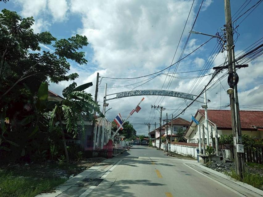 ขายบ้านพร้อมที่ดิน ทำเลดี หมู่บ้านพาราไดซ์การ์เด้นท์ เขตลาดกระบัง จังหวัดกรุงเทพมหานคร 1