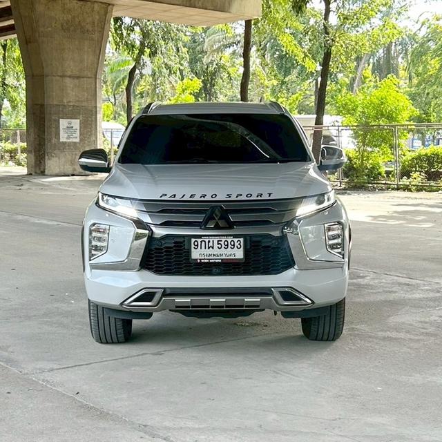 Mitsubishi Pajero Sport 2.4 GT Premium 2WD AT ปี 2020 รถสวยมือเดียว