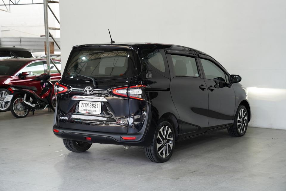 TOYOTA SIENTA 1.5 V AT ปี 2018