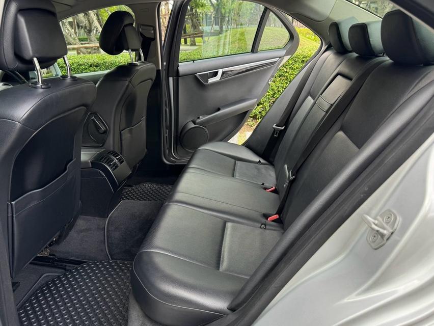 Benz C200 CGI W204 ปี12 วิ่ง 100000 km. รูปที่ 6
