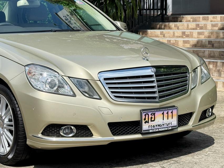2011 BENZ E200 CGI ( รถมือเดียวออกป้ายแดง ) รถวิ่งน้อย เข้าศูนย์ตามระยะ ไม่เคยมีอุบัติเหตุ สภาพสมบูรณ์ พร้อมใช้งานครับ 8