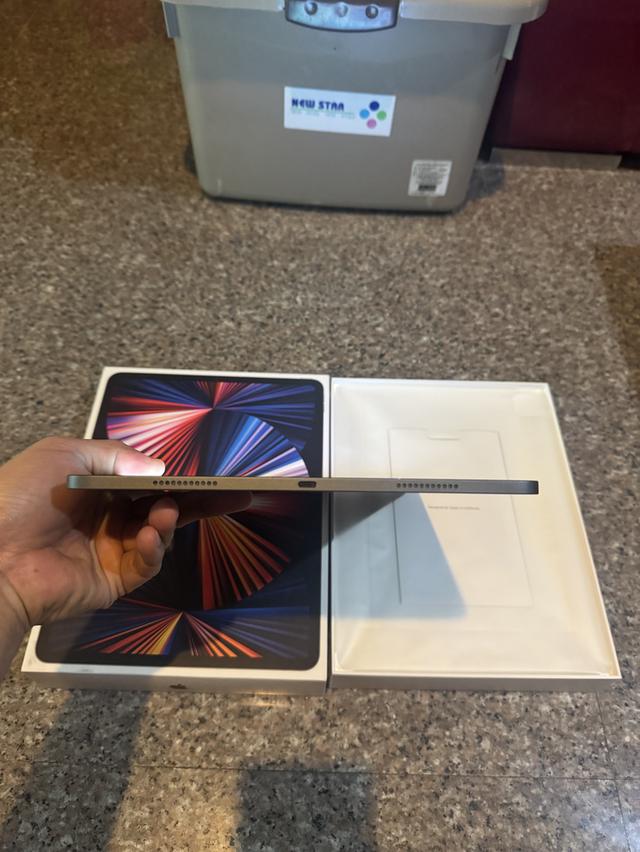ขายๆๆๆถูกๆๆiPadPro12.9 M1 สีSpace Gray 256กิ๊กWifi Only มีกล่องอีมี่ตรงคับใช้งานดีทุกๆฟังชั่นสูนTrueทุกๆฟังชั่นรีสโตได้ตลอดไม่มีติดไอคราว Model TH/A (