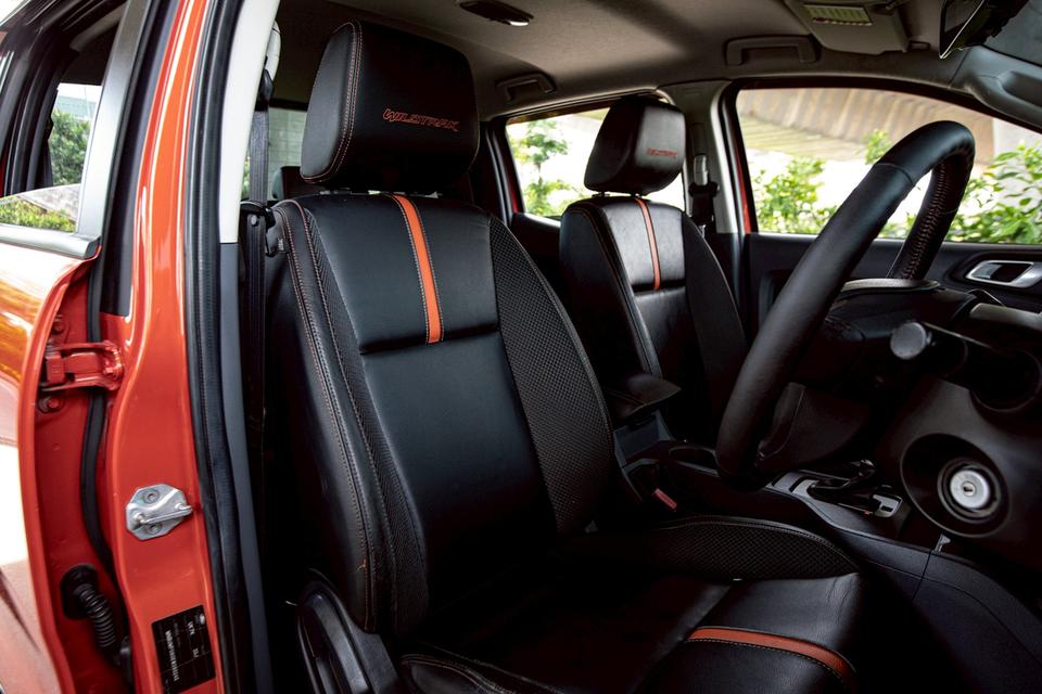 Ford Ranger 2.2 Wildtrak Hi-Lander Double Cab เกียร์ AT ปี 2015 สีส้ม มือเดียวป้ายแดง 12
