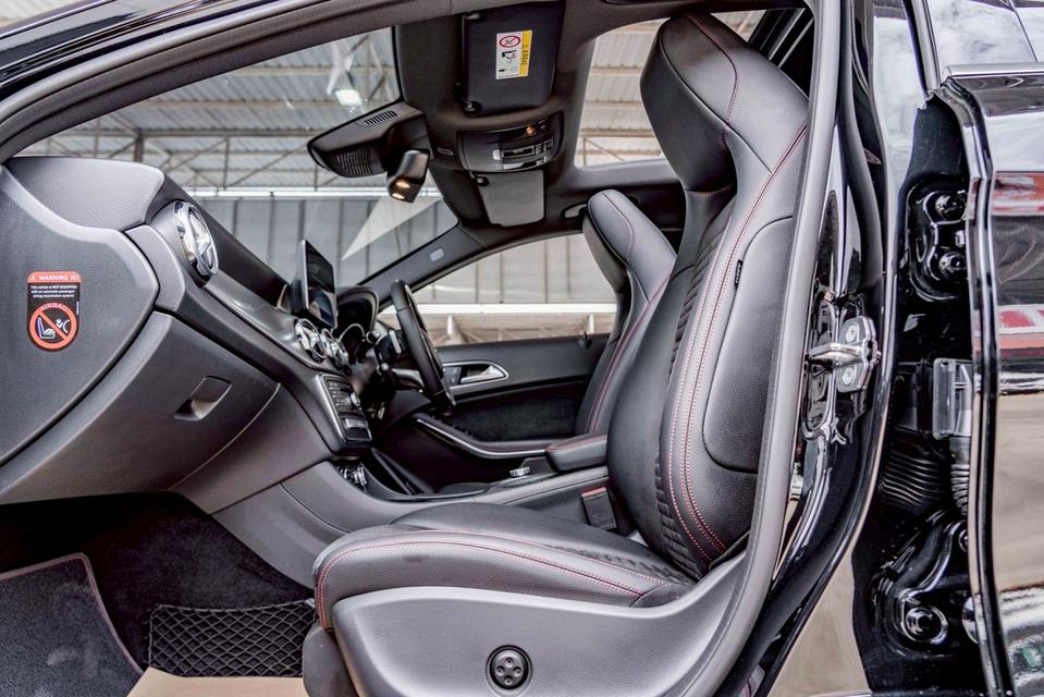 รหัสรถ NP6053  BENZ GLA250 AMG FACELIFT 2018 12