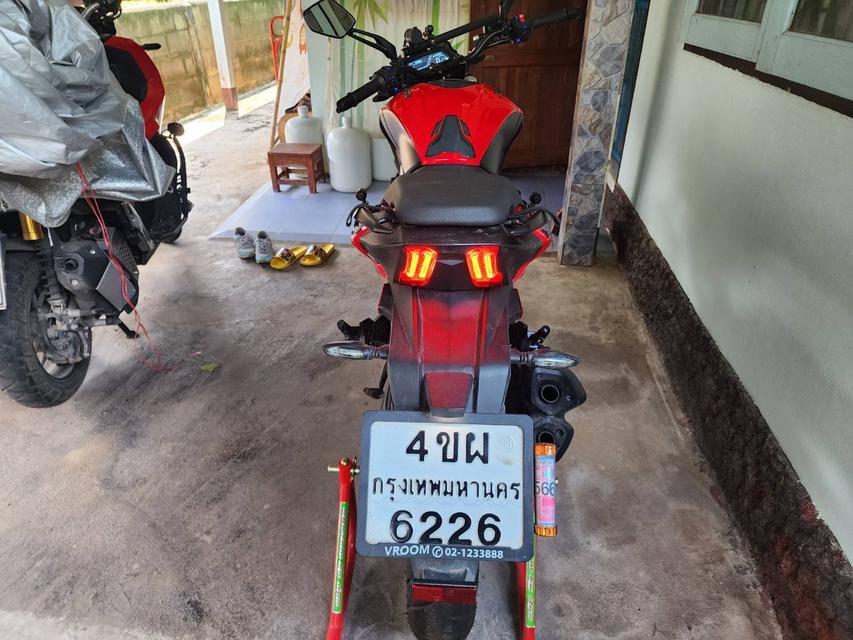 Bajaj Dominar D250 4