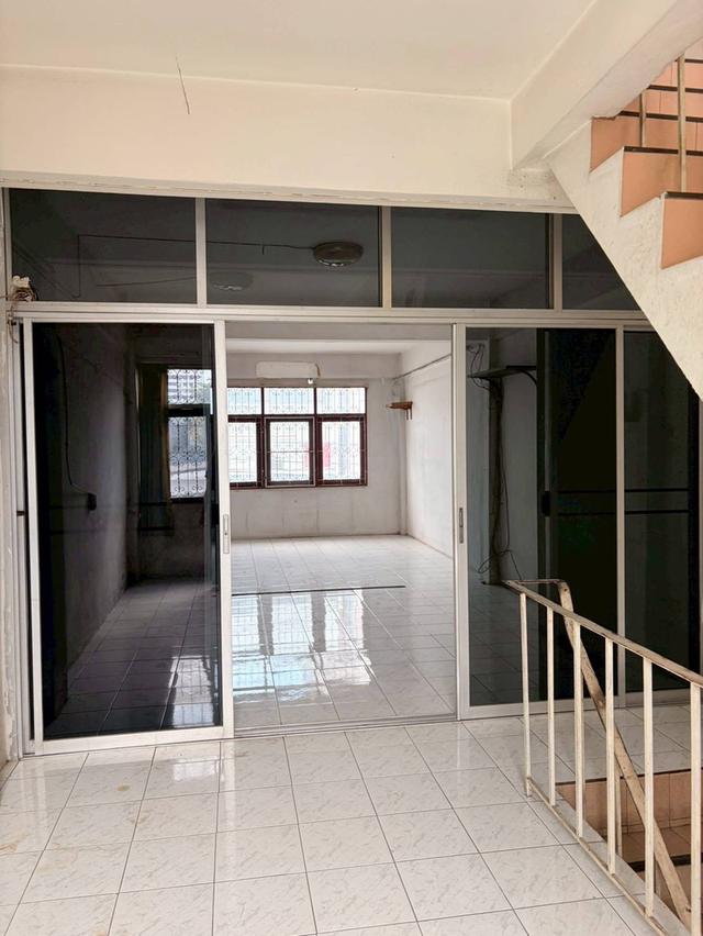 ให้เช่าอาคารพาณิชย์4ชั้น ซอยสุขุมวิท49 4