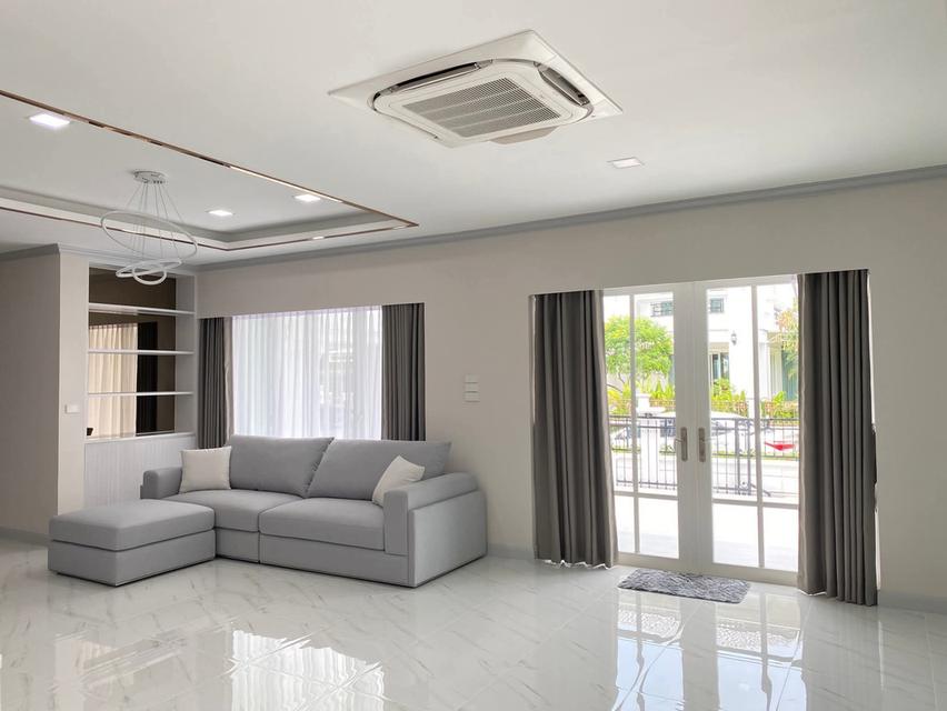 บ้านเดี่ยวหลังใหญ่ ธนทองเลคไซค์ 3
