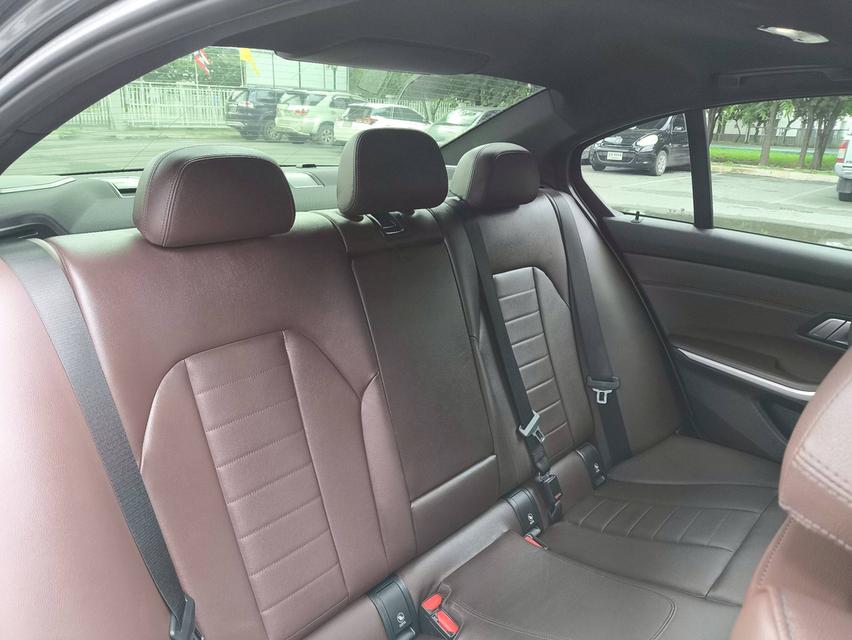 รถเข้าใหม่! BMW 330e M Sport 2021 (จดทะเบียน 2022) สีดำ 13