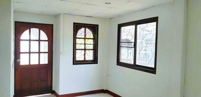 ม.เกษตรศาสตร์ บางเขน 2 กม. เซ็นทรัลอีสต์วิลล์ 2 กม. โชคชัย4 สตรีวิทยา2 MRT ลาดพร้าว 3 กม.บ้านเดี่ยวให้เช่า เสนา 3 นอน 5