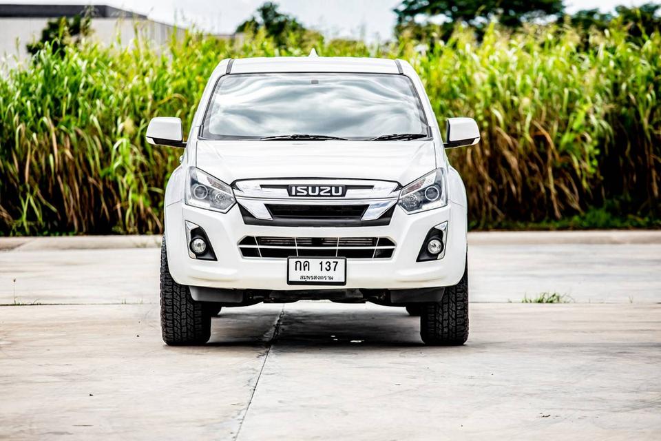 #ISUZU D-MAX HI-LANDER CAB4 3.0 VGS Z ปี 2015| เกียร์ธรรมดา | สีขาว | ดีเซล🚘 รถบ้านสวย เดิมโรงงาน✅ เจ้าของดูแลดี เปลี่ยนถ่ายของเหลวตามระยะ✅