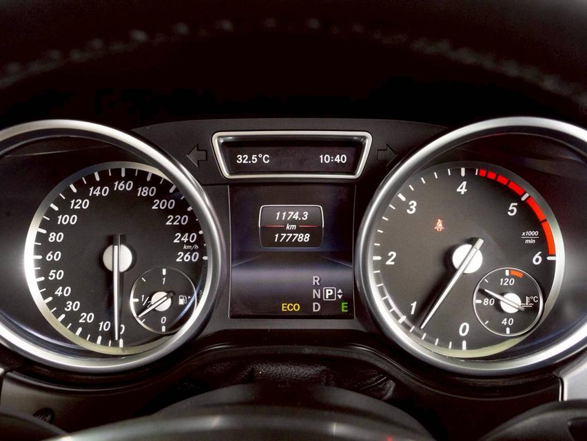 Benz ML250  Bluetec 4 Matic 2013 19