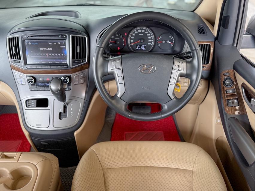รหัสรถ WRT5736 2018 HYUNDAI H1, DELUXE 8