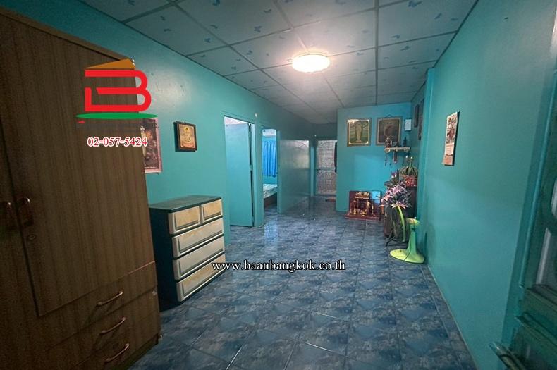 ทาวน์เฮาส์ ชั้นเดียว เนื้อที่ 19.4 ตร.ว. หมู่บ้านณัฐวดี, ใกล้ตลาดนัดคลอง 8 ถนนรังสิต-นครนายก ตำบลลำผักกูด อำเภอธัญบุรี 5