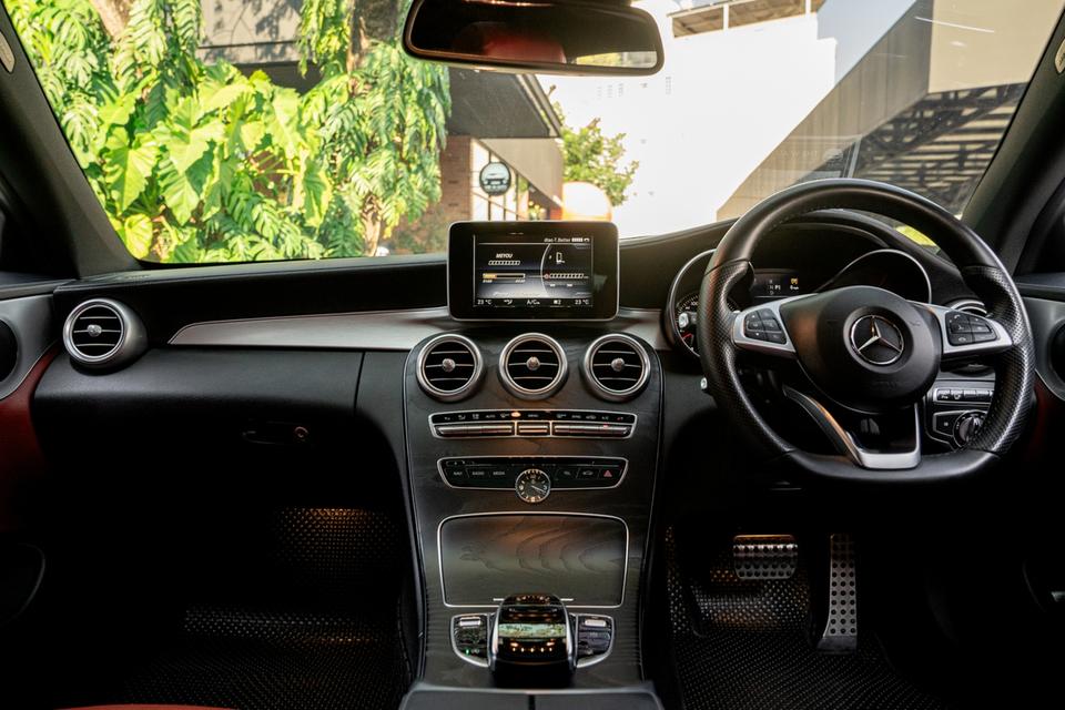 Mercedes-Benz C250 Coupe AMG Dynamic ปี2016 📌𝐁𝐞𝐧𝐳 𝐂𝟮𝟱𝟬 𝐂𝐨𝐮𝐩𝐞 สีขาวเบาะแดง เข้าใหม่ 𝐅𝐮𝐥𝐥 𝐨𝐩𝐭𝐢𝐨𝐧⚡️ 3