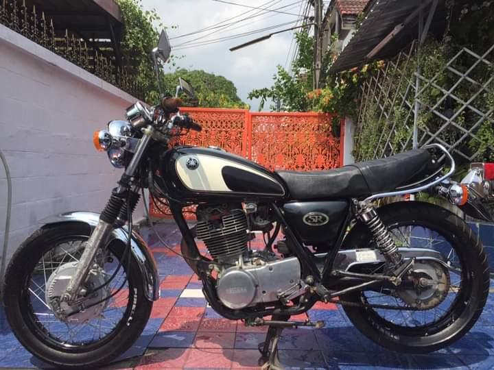 Yamaha SR 400 CC 3