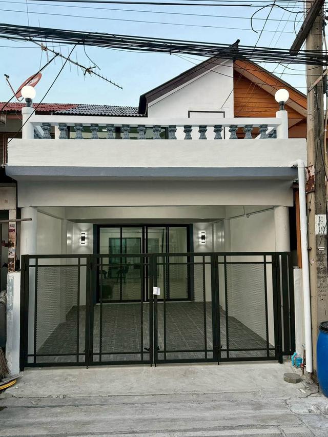 หมู่บ้านทรายทองนิเวศน์ ใกล้ห้าแยกปากเกร็ด ทาวน์เฮาส์ 2 ชั้นตกแต่งใหม่พร้อมอยู่ ทำเลดี ใกล้ห้าแยกปากเกร็ด เซ็นทรัลรัตนาธิเบศร์ 1