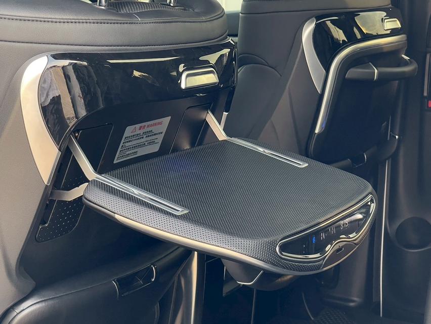  . Toyota Alphard 2.5 SC Package MNC 2020 จด 2021 • Mileage: 65,000 km 17