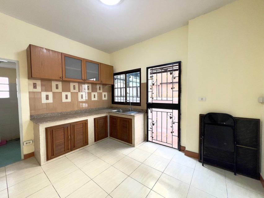 บ้านเดี่ยว 50 ตร.ว. หมู่บ้านปฐวีกาญจน์ ริมคลองประปา แจ้งวัฒนะ ปากเกร็ด ใกล้เมืองทองธานี และศูนย์ราชการ 7