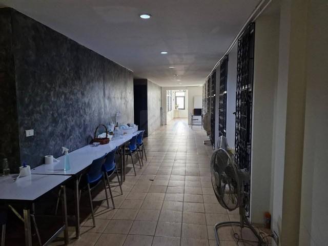 ให้เช่าอาคาร 3 ชั้น ริมถนนพระราม 4 ติดถนนใหญ่ ออฟฟิศพร้อมใช้งาน 8