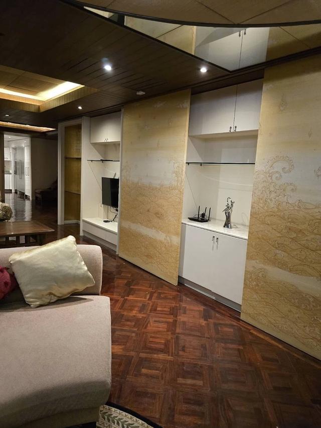 Penthouse at State Tower SILOM road 16