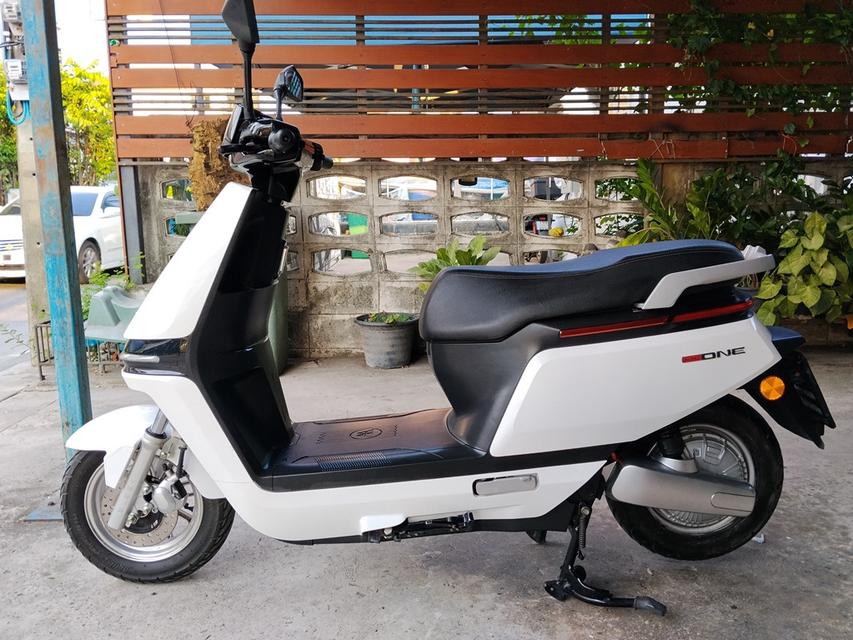 ( แบตดีมีทะเบียน ) SLEEK One ครับ