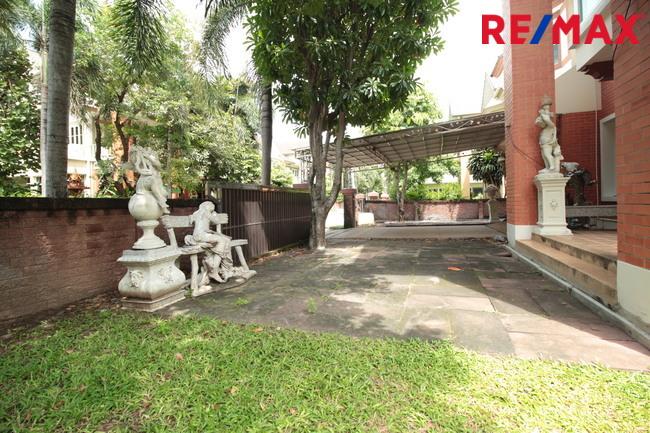 ขายบ้านเดี่ยว ลัดดารมย์ อิลิแกนซ์ พระราม 5-2 หลังริม Private ที่ดินใหญ่ 189.3 ตรว.   5