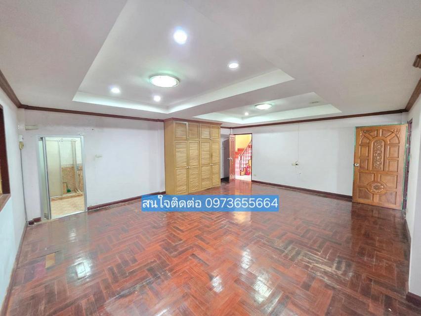 ขายที่ดินพร้อมอาคารหอพัก และบ้านเดี่ยว ถนนดินสอ เสาชิงช้า เขตพระนคร อยู่หลังร้านมนต์นมสด 6