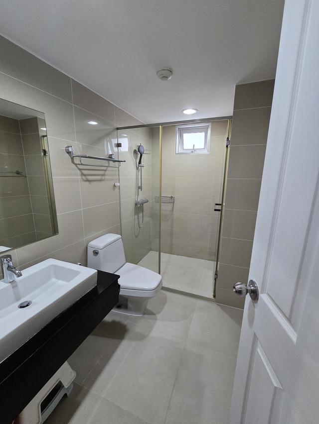 ให้เช่าคอนโดมิเนียมพระรามเก้า 15