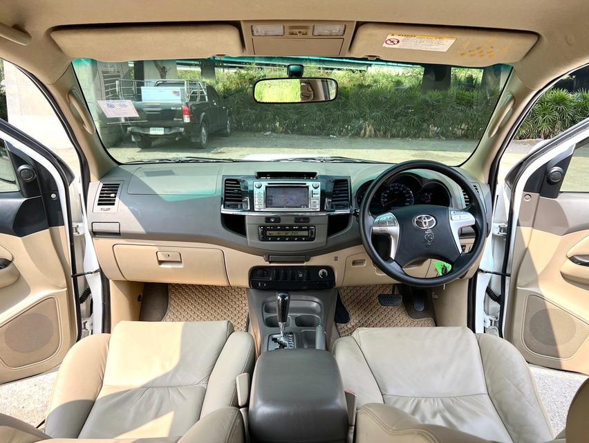 ขาย Toyota Fortuner 2.5V ปี14 8