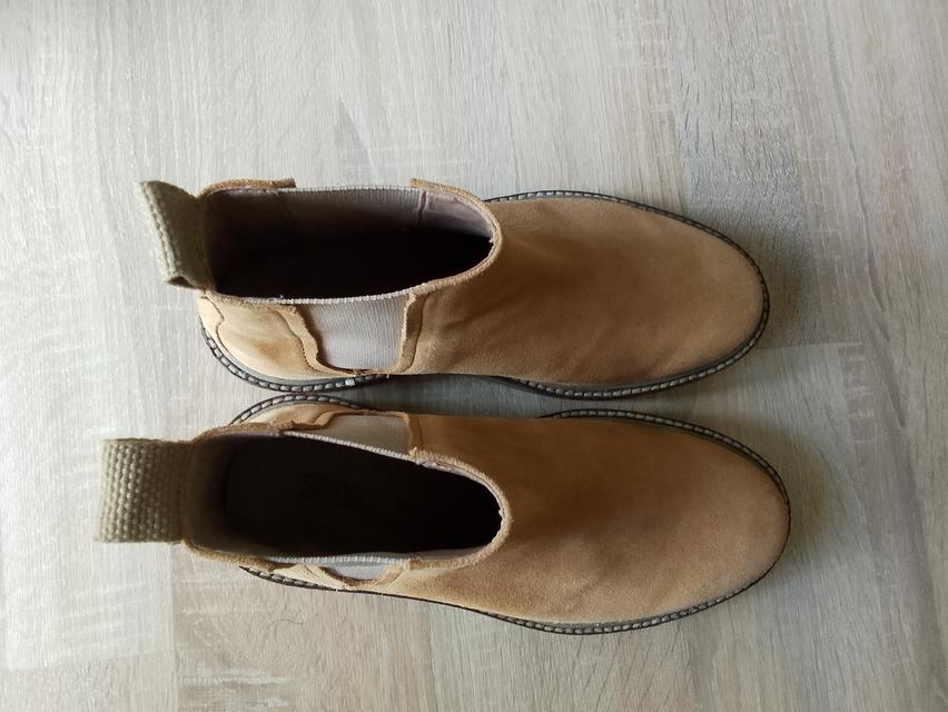 Zara รองเท้าบู้ท หนังกลับ PU สภาพดี