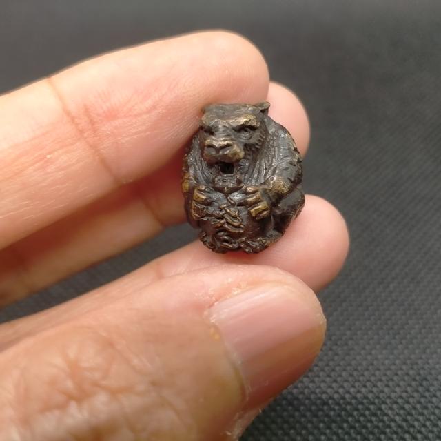 0170 ลูกอมเสือ อุดกริ่ง หลวงพ่อเพี้ยน รุ่นแรก รูปย่อยที่ 2