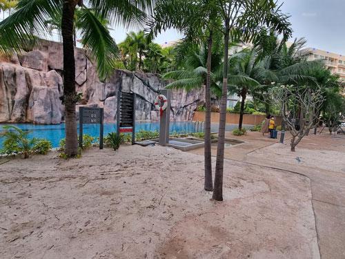 ขาย/ให้เช่าคอนโดติดสระ pool access วิวน้ำตกจากผาหิน ลากูน่า บีช รีสอร์ท 3 - เดอะ มัลดีฟส์แบบ 1 ห้องนอน ในจอมเทียน, พัทยา
