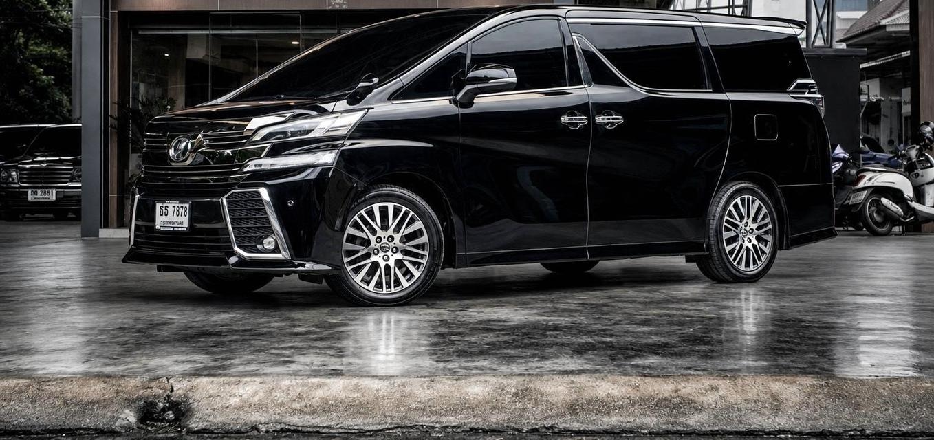เลียบด่วนรามอินทรา MPV ระดับผู้บริหาร หรูหรา นั่งสบาย ฟังก์ชันจัดเต็ม