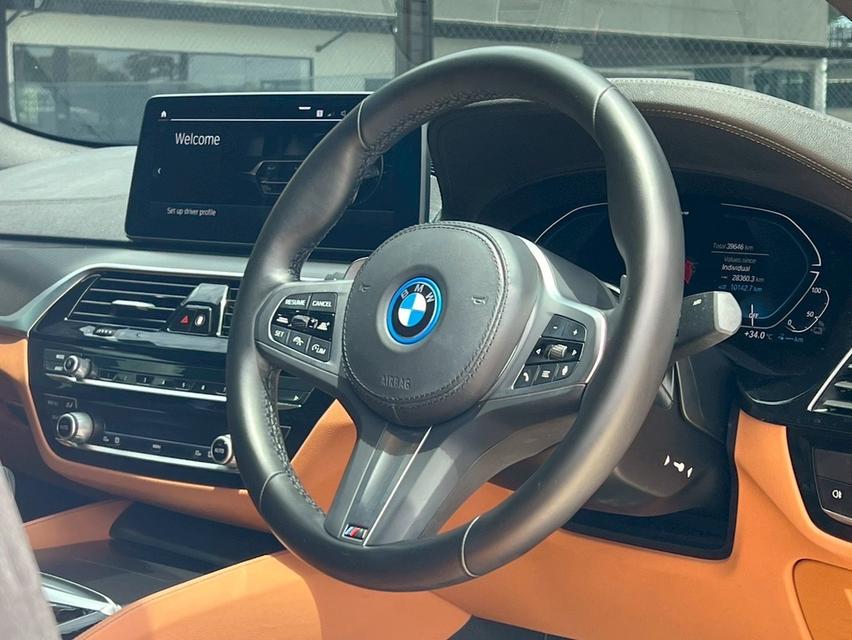 BMW 530e M Sport G30 LCI 2022• Mileage: 39,xxx km รูปที่ 11